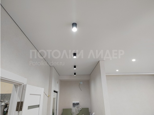07.03.2023 - Теневые натяжные потолки Eurokraab во всей квартире