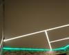 02.10.2020 - Натяжной потолок со световыми линиями и парящей подсветкой на стене с кирпичиками - Фото №2