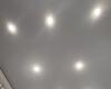 25.10.2023 - Цветной потолок (m55) с чёрной маскировочной лентой на кухню - Фото №7