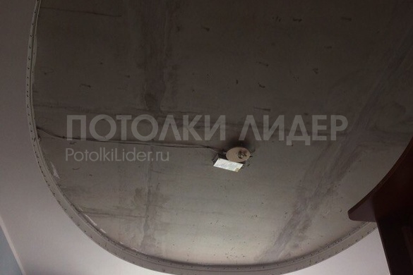 Глянцевый натяжной потолок с фотопечатью в детскую - до