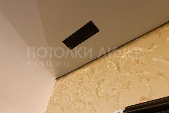 Магнитный ревизионный люк в натяжном потолке - Фото 3 - до