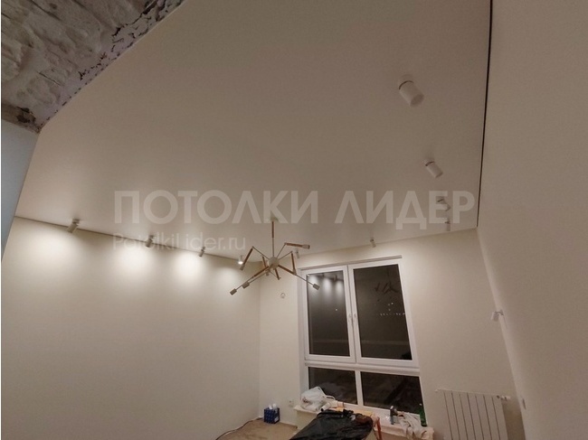 26.12.2022 - Натяжной потолок Eurokraab со скрытым карнизом с подсветкой