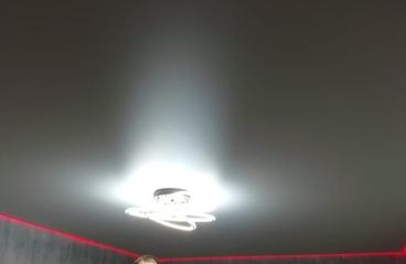 24.03.2020 - Парящий натяжной потолок с RGB-подсветкой и скрытым карнизом - Фотографии