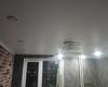 02.04.2020 - Двухуровневый потолок со светильниками и люстрой - Фото №3