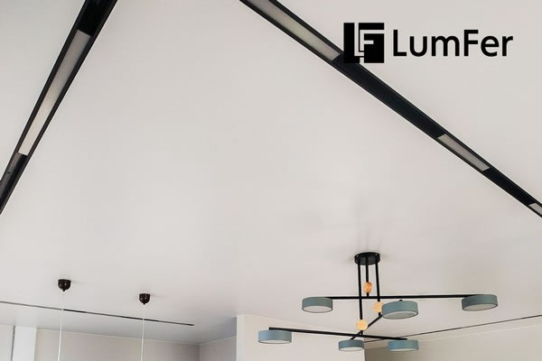 Натяжной потолок с встроенной трек-системой LumFer вариант 2 - общий план