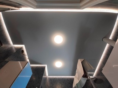 Люстры встроенные в натяжной потолок – Фото 1