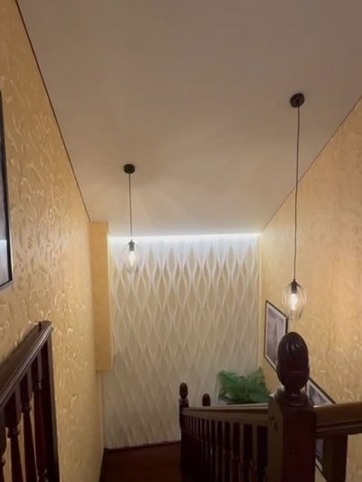 Парящая подсветка стен из 3D-панелей – общий план