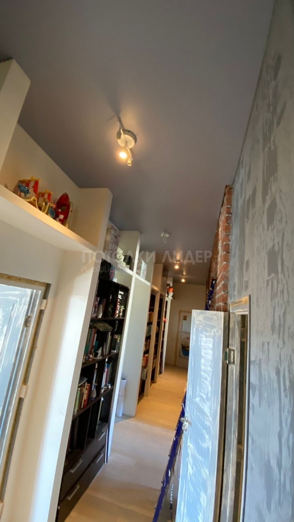 Матовый-серый натяжной потолок (цвет M110) – Фото 3